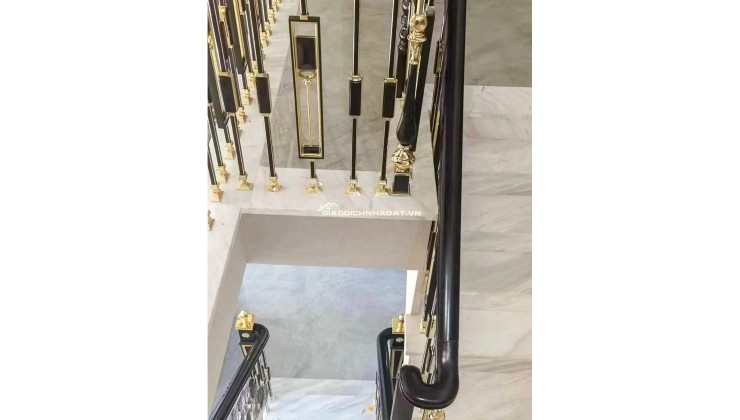 Tôi cho thuê nhà Nhà hàng, VP, KD, Hoàng Văn Thái, 98m2x 5T vỉa hè 30 Tr